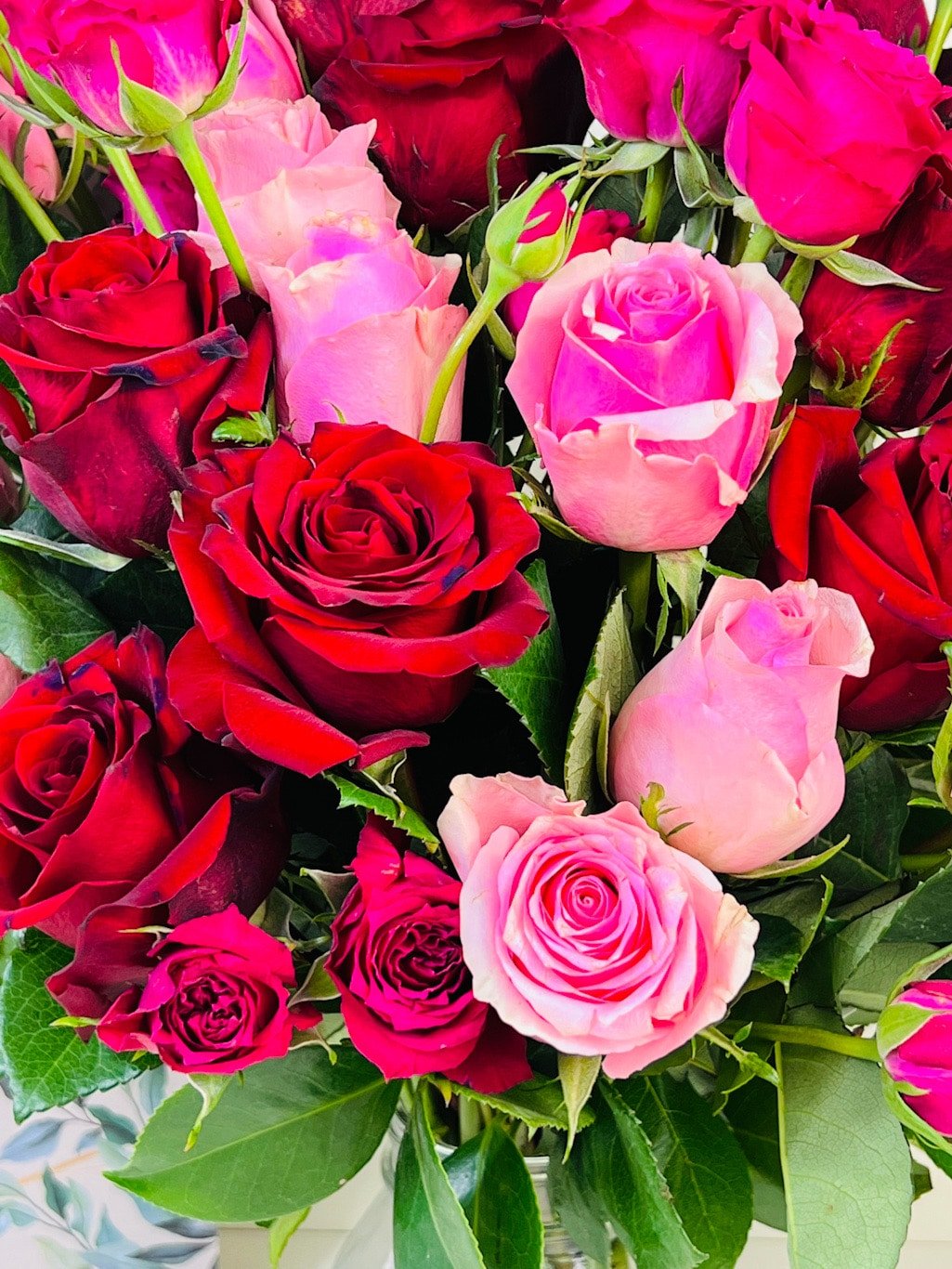 Valentine’s Day Flowers 6 Reasons To Send Them Every Day